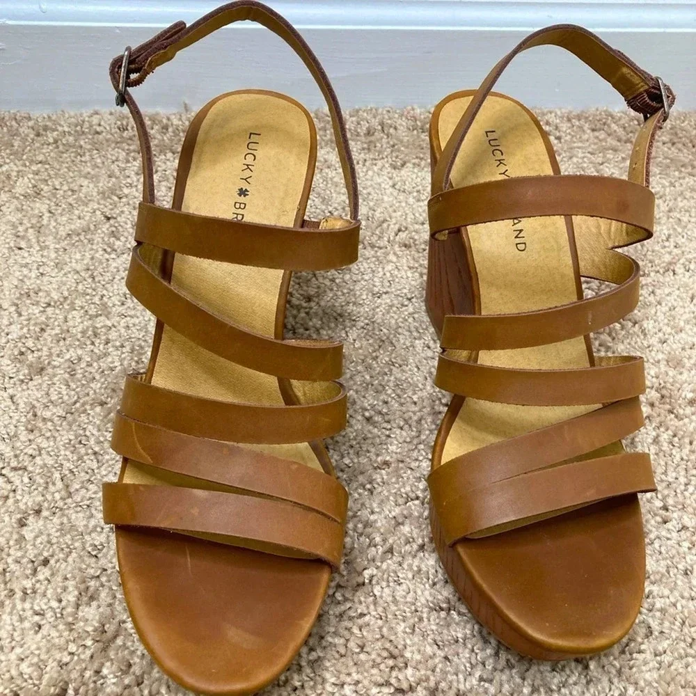 Lucky brand Latinaa strappy wedge sandals brown leather faux wood